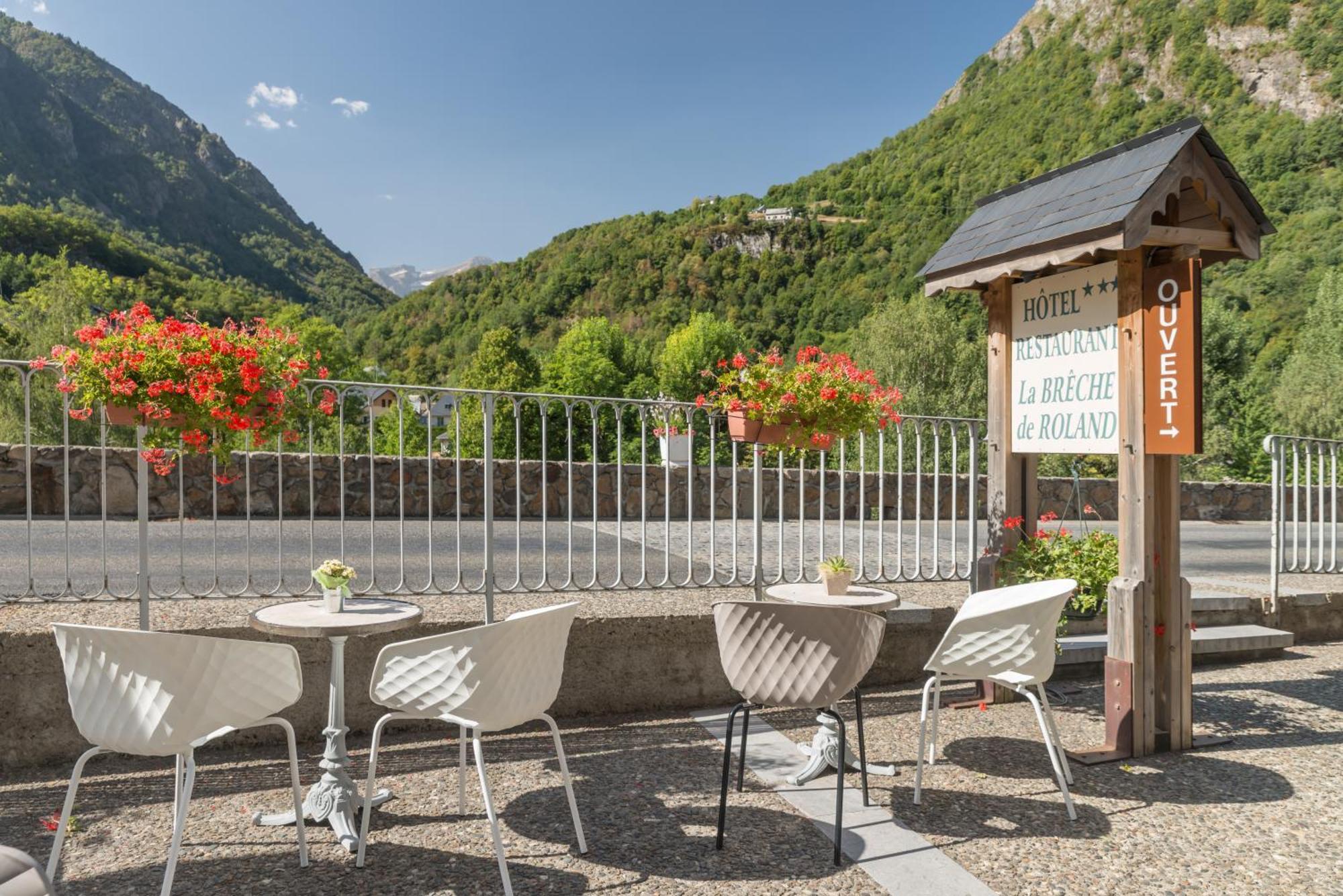 Logis Hôtel La Brèche de Roland Gèdre Exterior foto