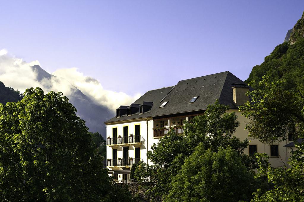 Logis Hôtel La Brèche de Roland Gèdre Exterior foto